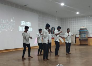 கல்லூரியில் மாணவர்களின் கலைக்கூடல் நிகழ்ச்சி