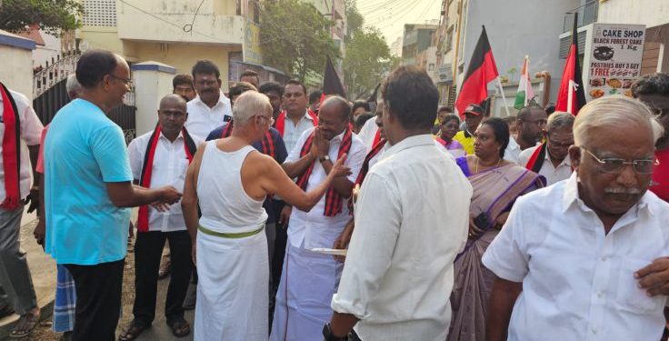 உதயசூரியன் சின்னத்தில் வாக்கு சேகரிப்பு