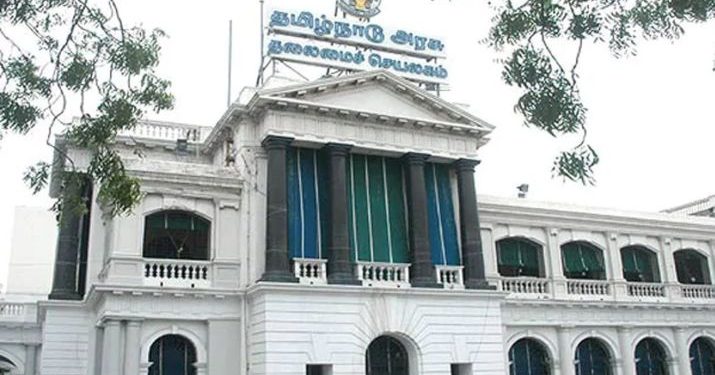 பள்ளிகளுக்கு விடுமுறை அளித்த பள்ளிக்கல்வித்துறை