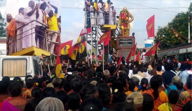 முன்னாள் அமைச்சர் வாக்கு சேகரிப்பு