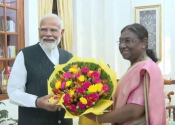 பிரதமர் தலைமையில் அமைச்சர்கள் பட்டியல்