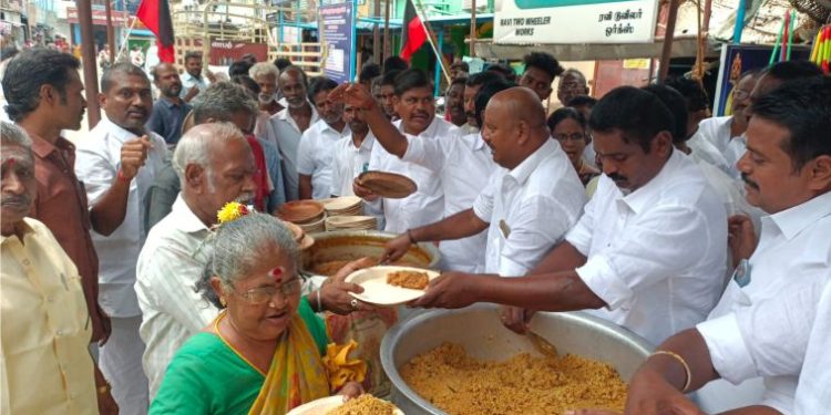 திமுகவினர் அன்னதானம்