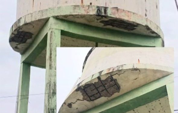 குடிநீர் தொட்டி மாற்றகோரி பொதுமக்கள் கோரிக்கை