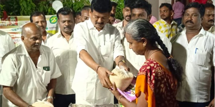 நலத்திட்டம் உதவிகள் வழங்கும் விழா