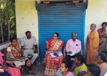 பொதுமக்களிடம் தாசில்தார் சமாதான பேச்சு