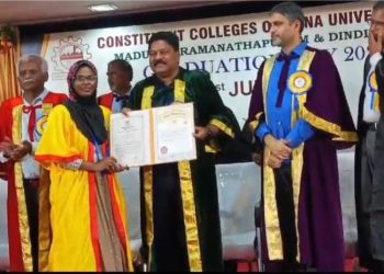 கல்லூரி மாணவர்களுக்கு பட்டமளிப்பு விழா