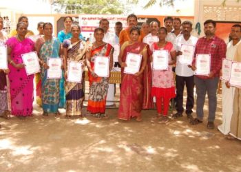 பள்ளியில்  மேலாண்மை குழு கூட்டம்