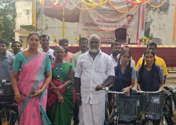 விலையில்லா மிதிவண்டி வழங்கும் நிகழ்ச்சி