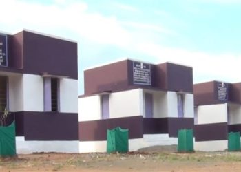 மலைவாழ் மக்களுக்கு அரசு வீடுகள்