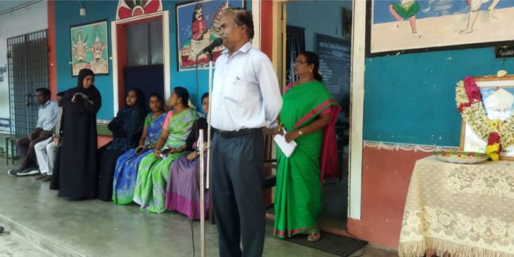பள்ளியில் ஆசிரியர் தின விழா