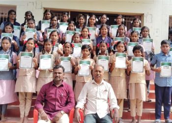 அரசு பள்ளி மாணவர்கள் சாதனை