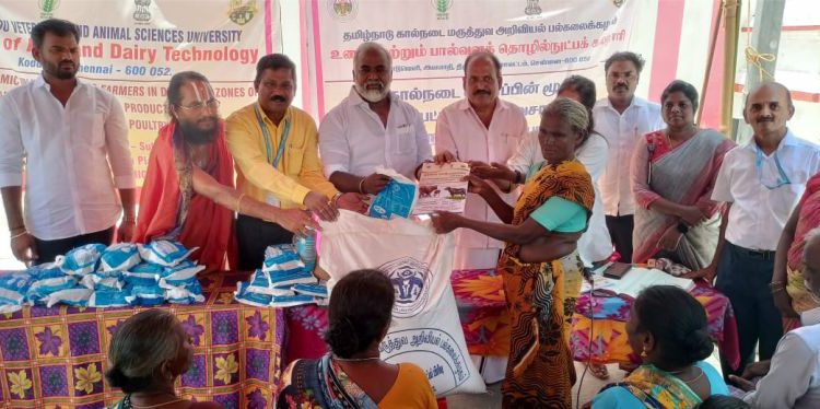 கல்லூரி சார்பில் நிகழ்ச்சி