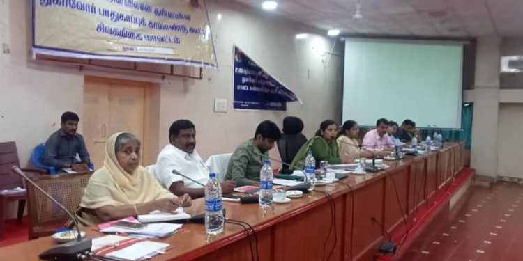 ஆட்சியாளர் அலுவலகத்தில் குழு கூட்டம்