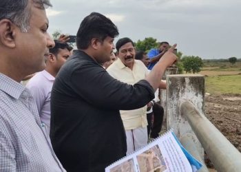 பணிகளை ஆய்வு செய்த மாவட்ட ஆட்சியர்