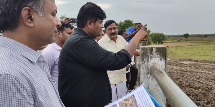 பணிகளை ஆய்வு செய்த மாவட்ட ஆட்சியர்