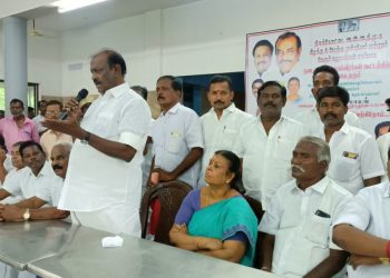 அதிமுக செயல் வீரர்கள் கூட்டம்