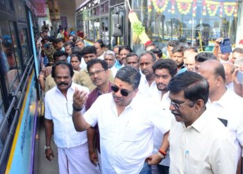 புதிய தாழ்தள பேருந்து துவக்கம்