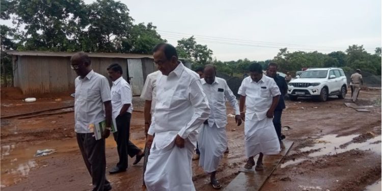 கல்லூரியில் புதிய கட்டிட பணி