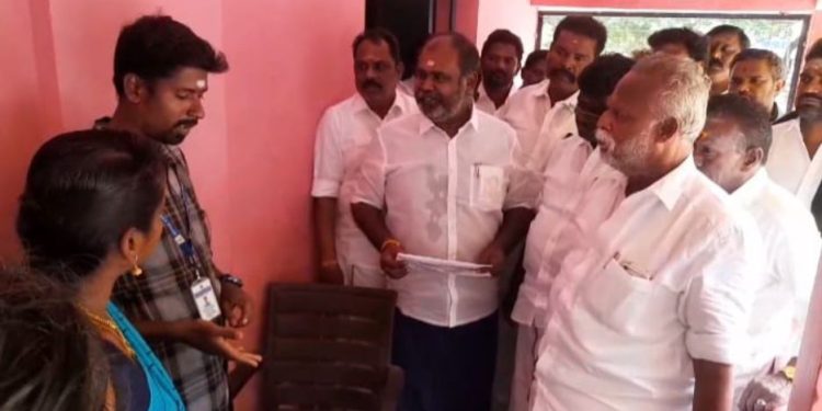 வாக்காளர் சிறப்பு முகாம்