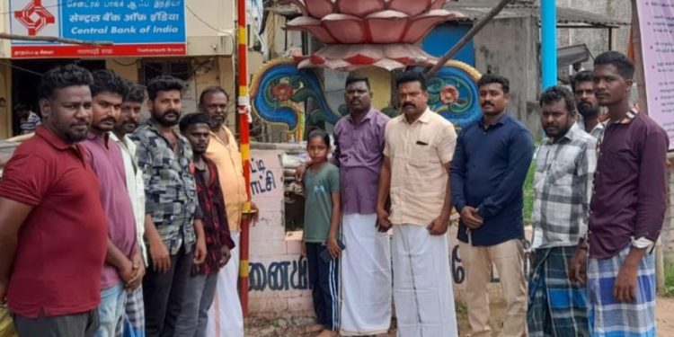 நாம் தமிழர் கட்சி சார்பாக கொடியேற்று விழா