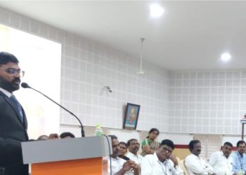 கல்லூரியில்  விழிப்புணர்வு கருத்தரங்கம்