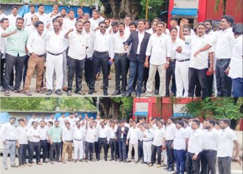 வழக்கறிஞர் சங்கம் சார்பாக ஆர்ப்பாட்டம்