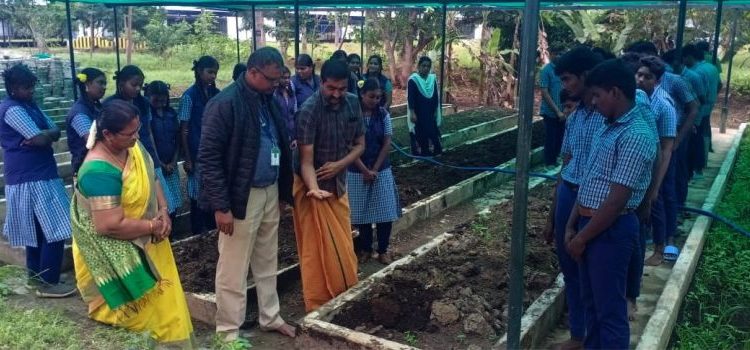 மாணவர்களுக்கு உள்ளுறை அகப்பயிற்சி முகாம்