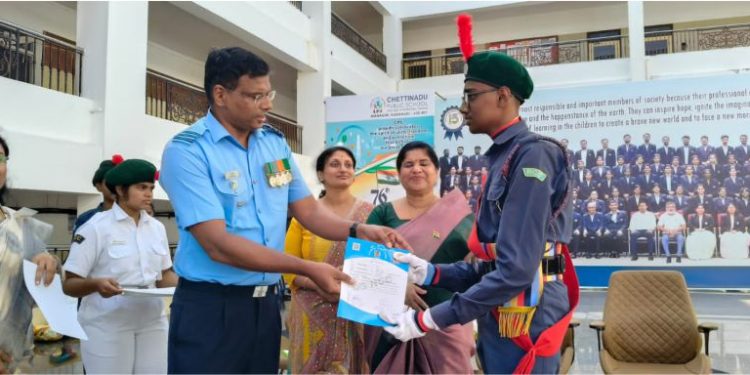 பள்ளியில் குடியரசு தின விழா