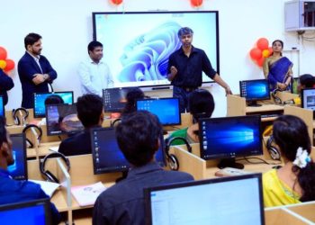 பள்ளியில் தமிழ்மொழி ஆய்வகத் திறப்பு விழா