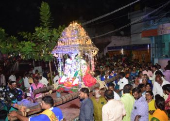 கோயிலில் துணை முதல்வருக்கு மரியாதை