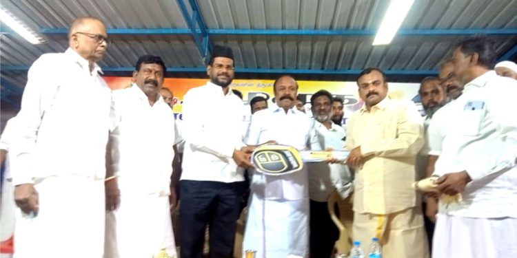 தமுமுக சார்பில் ஆம்புலன்ஸ் அர்ப்பணிப்பு விழா