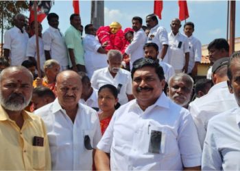 அ.தி.மு.க சார்பாக அண்ணா நினைவு நாள் அனுசரிப்பு