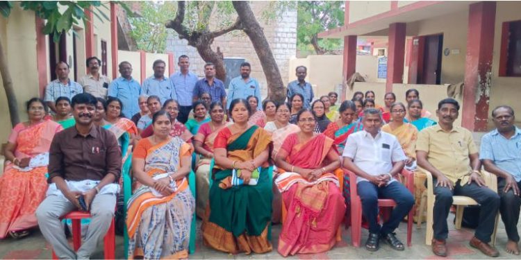 தமிழகத் தொடக்கப்பள்ளியில் ஆசிரியர் கூட்டணி தேர்தல்