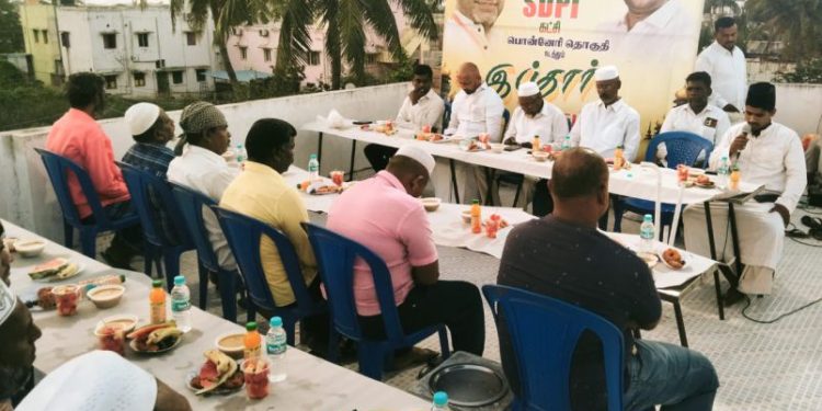 எஸ்.டி.பி.ஐ கட்சி சார்பில் நோன்பு திறக்கும் நிகழ்ச்சி