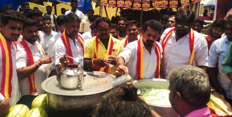 தவெக சார்பில் மோர் பந்தல் திறப்பு விழா