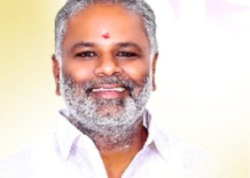 பேரூராட்சி கூட்டத்தில் அதிமுக ஒன்றிய செயலாளர் கோரிக்கை