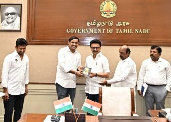 முதலமைச்சரை சந்தித்த வருவாய்த் துறை சங்கங்கள்