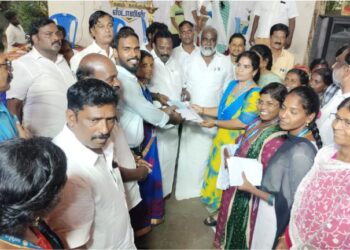 பொன்னேரியில் நலன் காக்கும் ஸ்டாலின் திட்ட முகாம்