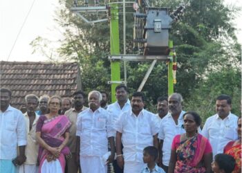 முள்ளாங்காடு கிராமத்தில் புதிய மின்மாற்றி தொடக்கம்