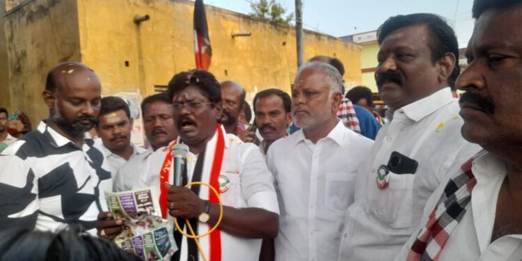அதிமுக வேட்பாளர் தீவிர  பிரச்சாரம்
