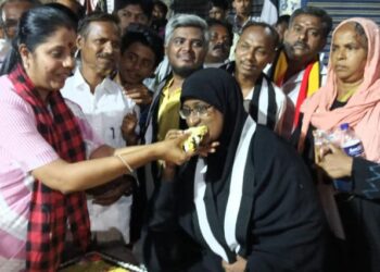 திமுக வேட்பாளர் வாக்கு சேகரிப்பு