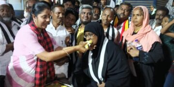 திமுக வேட்பாளர் வாக்கு சேகரிப்பு