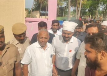 காரைக்குடியில் பக்ரீத் நல்வாழ்த்து தெரிவித்த அமைச்சர்