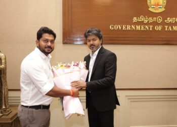 முதலமைச்சரை சந்தித்து வாழ்த்து பெற்ற அமைச்சர்