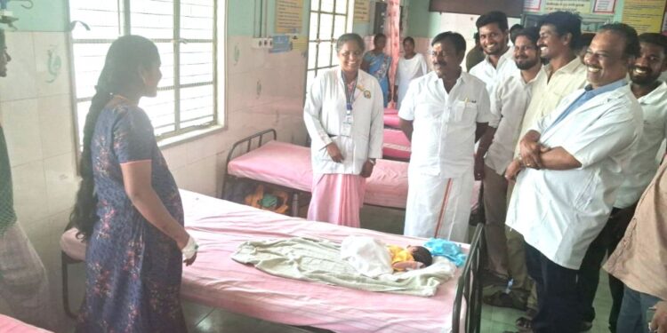 அரசு மருத்துவமனையில் சட்டமன்ற உறுப்பினர் ஆய்வு