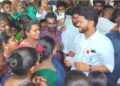 துப்புரவு பணியாளர்களின் கோரிக்கைகளை கேட்டறிந்த அமைச்சர்