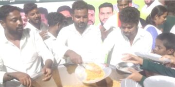 விஜய் பிறந்தநாளை முன்னிட்டு திம்மாவரத்தில் அன்னதானம்