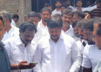 பொன்னேரியில் வளர்ச்சித் திட்டப் பணிகளை ஆய்வு செய்த அமைச்சர்
