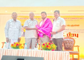 அமைச்சருக்கு தொழில் வணிகர் கழகம் சார்பில் பாராட்டு