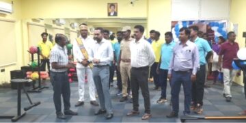 நவீன உடற்பயிற்சி கூடத்தை திறந்து வைத்த ஆட்சியர்
